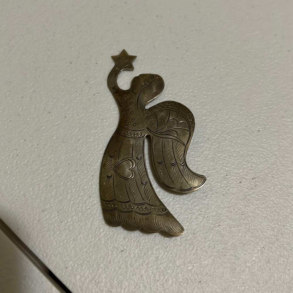 Victorian mourning Angel. Silver. Brooch